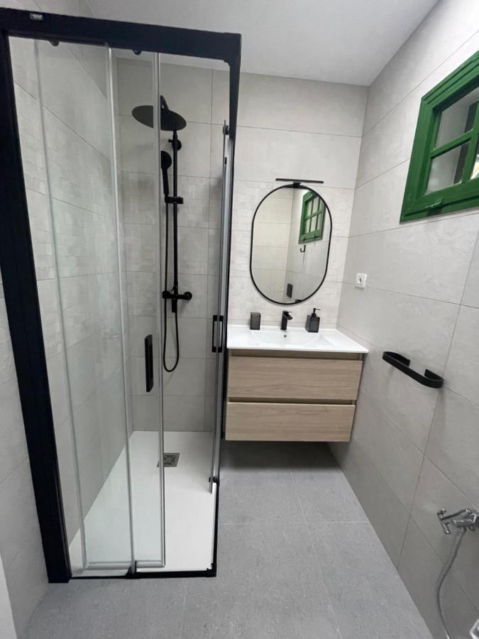 Charming Bungalow With Private Garden 마스팔로마스 외부 사진